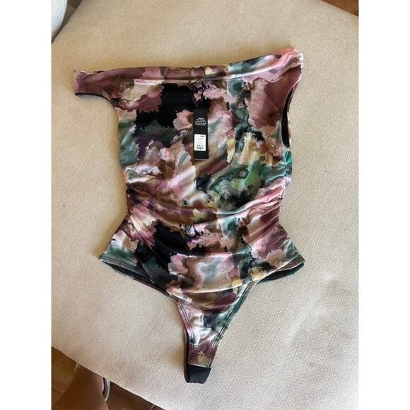 Bodysuit - Picture 1 of 3